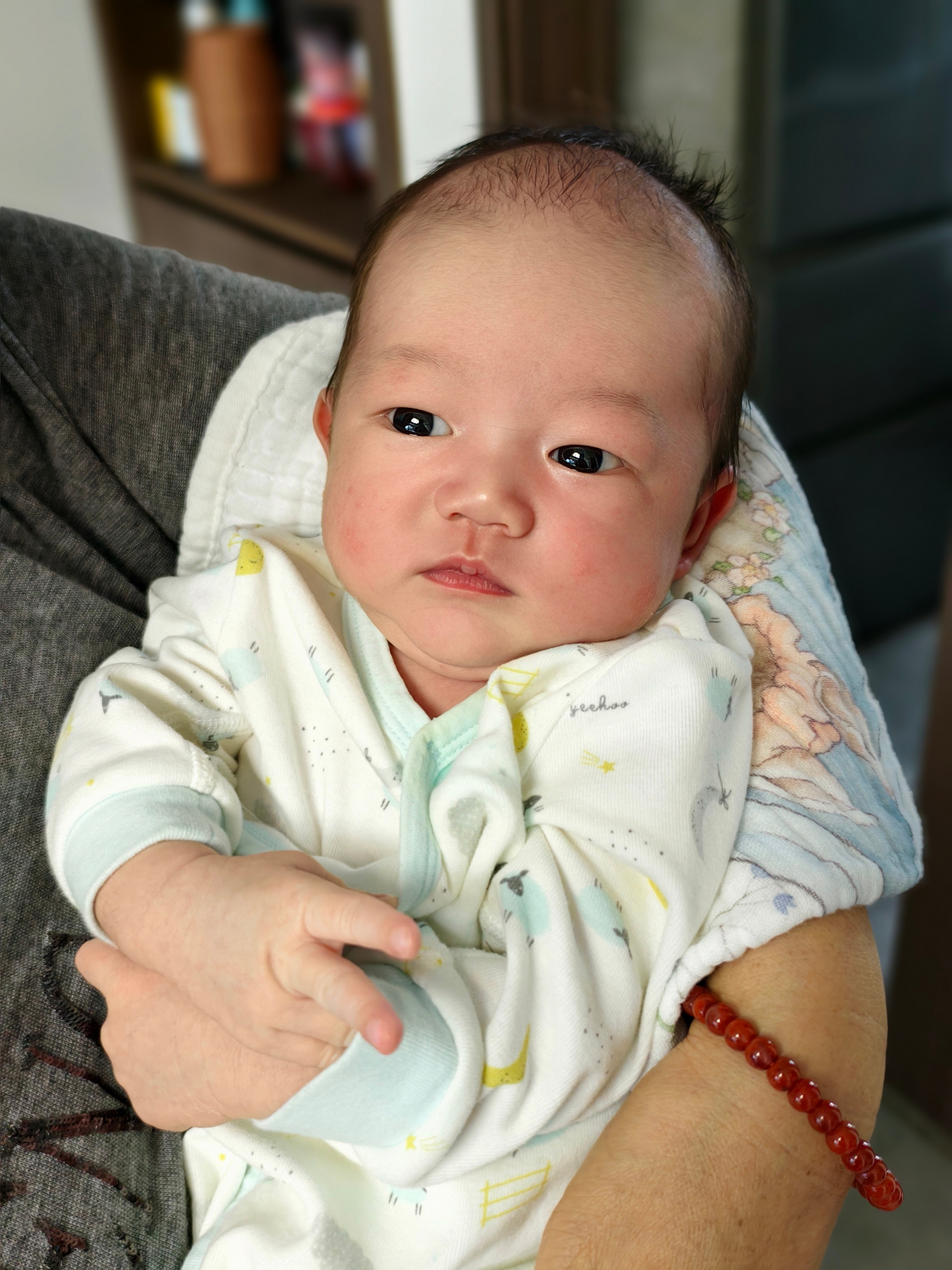 宝子们早上好来给大家比个耶[馋嘴] ​​​