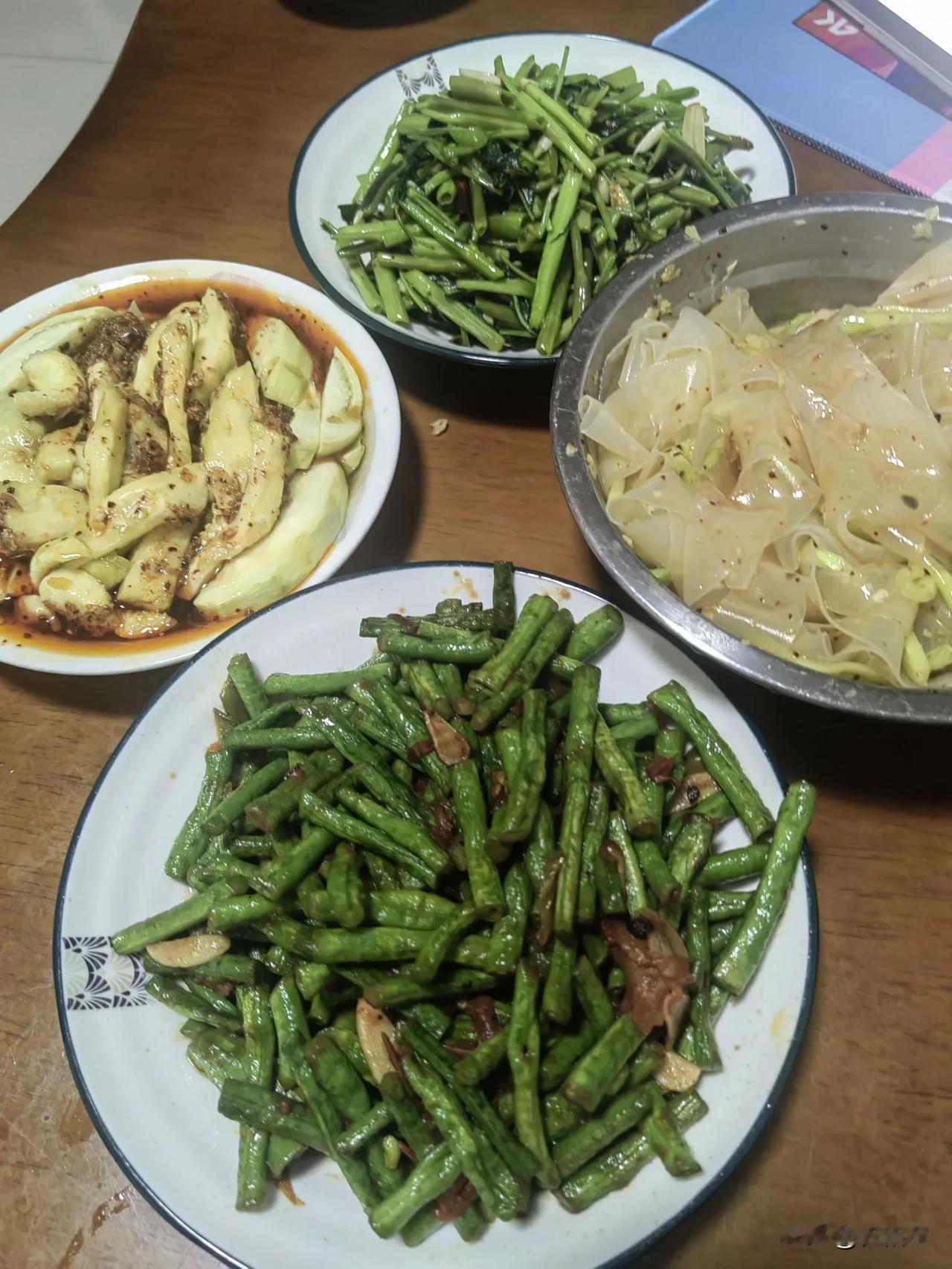 晚饭，清淡但不能简单！夏季，多补维生素吧！