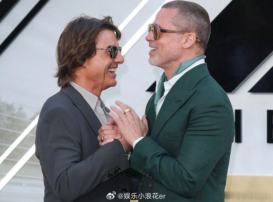 阿汤哥皮特重聚阿汤哥皮特拥抱 布拉德·皮特和“阿汤哥”汤姆·克鲁斯在《F1：狂飙