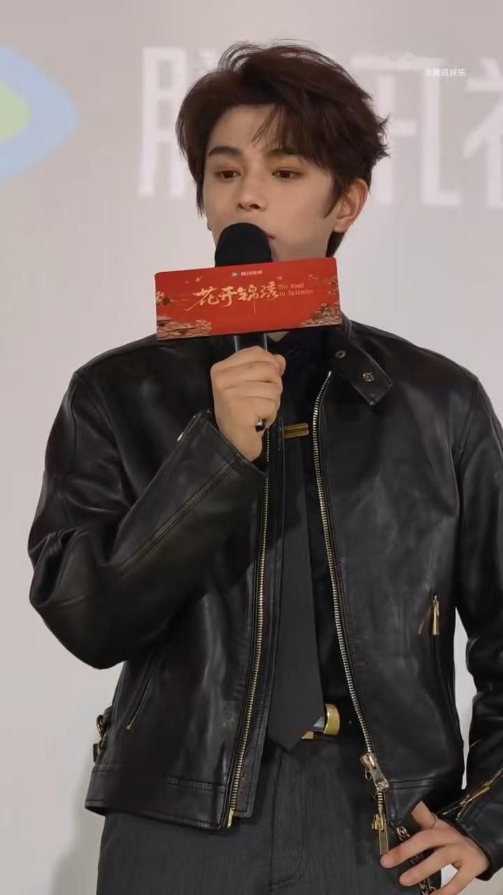 丁禹兮大方回应老公王称号丁禹兮在线回应老公王称号，在趣味互动之外认真分享自己对赵