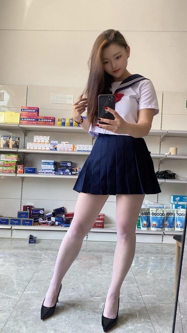 美女老板娘日常