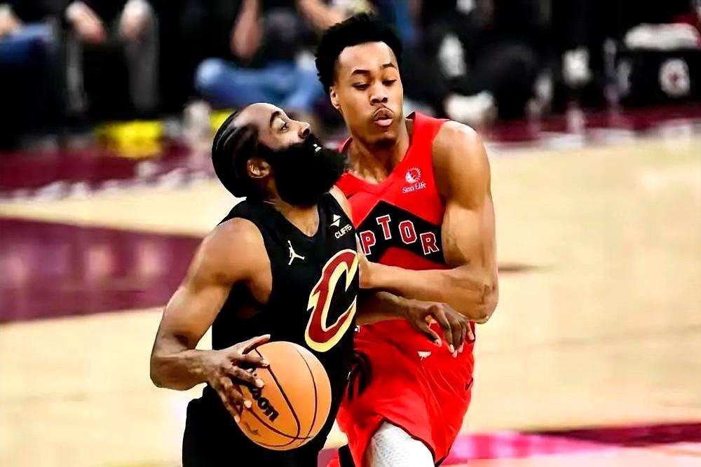 前NBA球员帕金斯嘴上可不饶人，直接点名詹姆斯·哈登。

他扒出数据，说哈登生涯