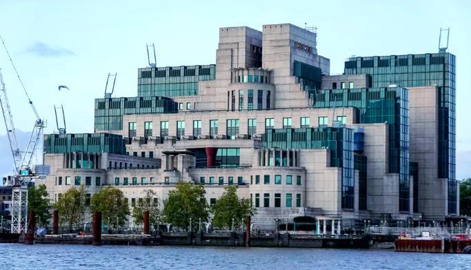 英国媒体爆出英国政府试图同俄罗斯谈在乌克兰的利益条件被俄罗斯拒绝
    英国国