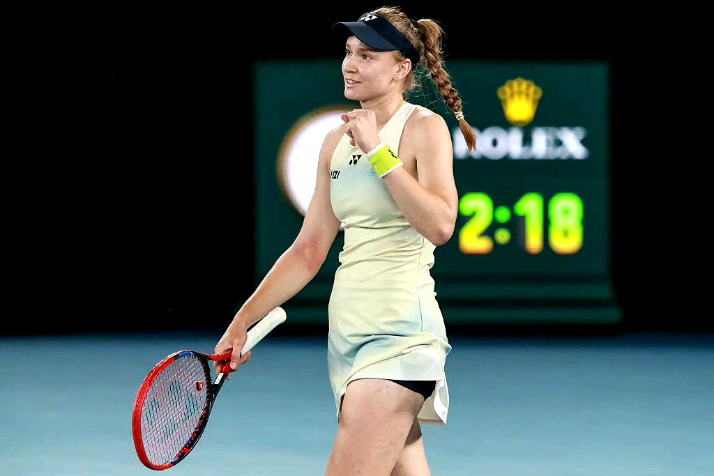 奇奇怪怪的网球数据：
1、高芙自2022年初以来对阵左撇子选手的战绩，16胜1负