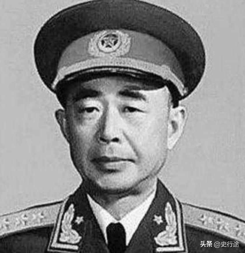 1952年，随着军队缩编，毛泽东主席诚恳地对陈明仁表示：“鉴于你的重要贡献，即使