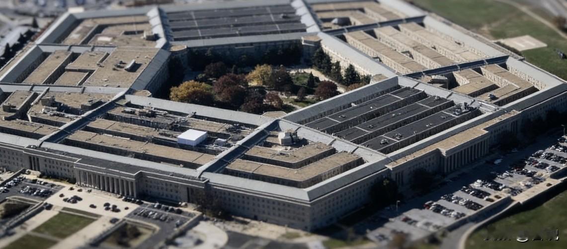 美军这次用一百多枚导弹猛轰叙利亚的“伊斯兰国”，直接导火索很明确：就是为了报复。