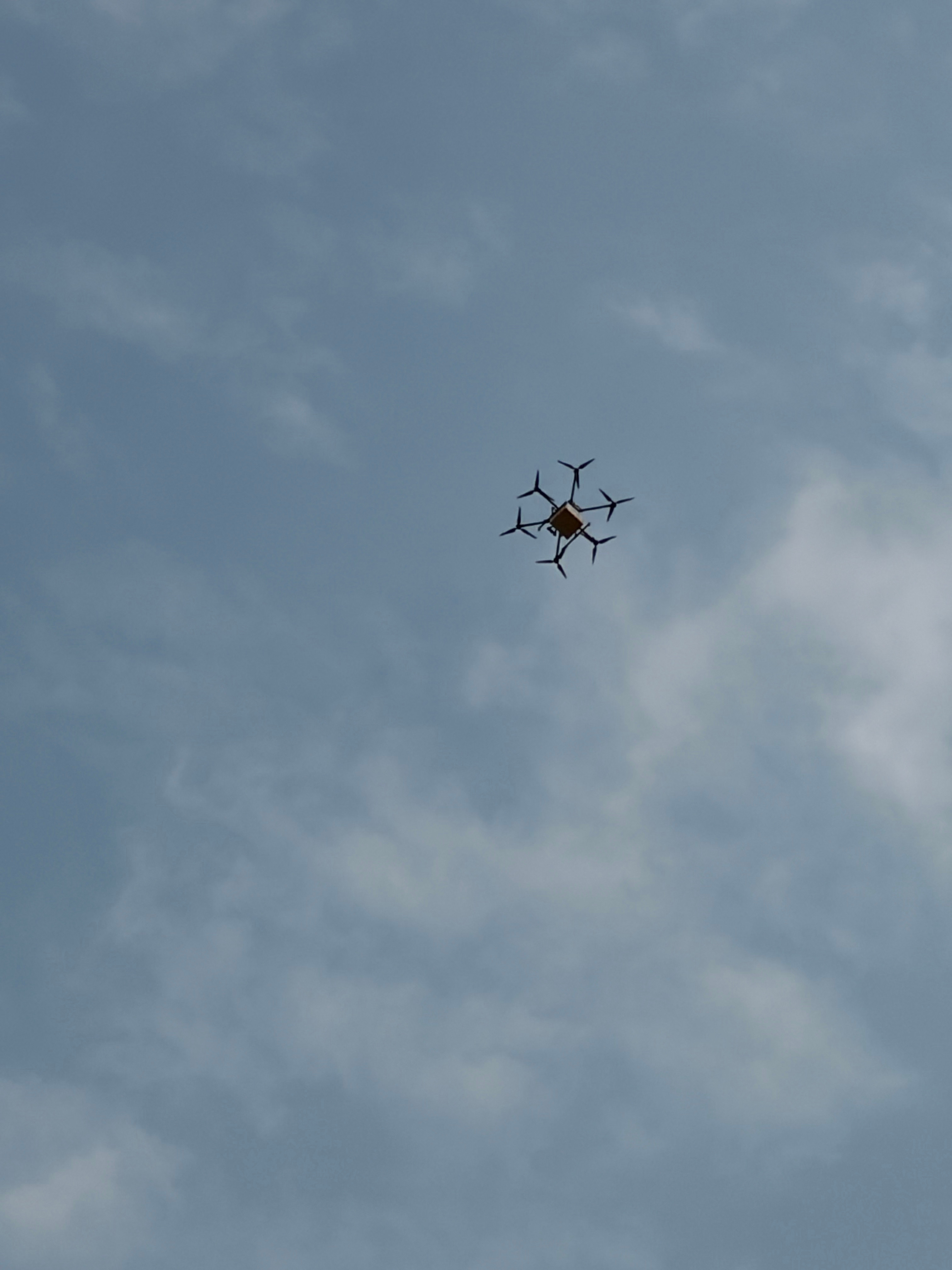 大城市机会就是多第一次看到无人机送外卖有人知道平均多久送达吗？ 