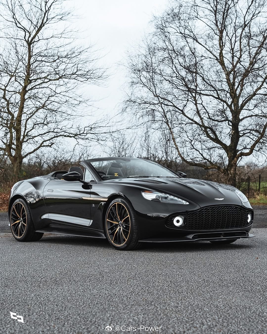 敞篷跑车典范设计2018款 Aston Martin Vanquish Zaga