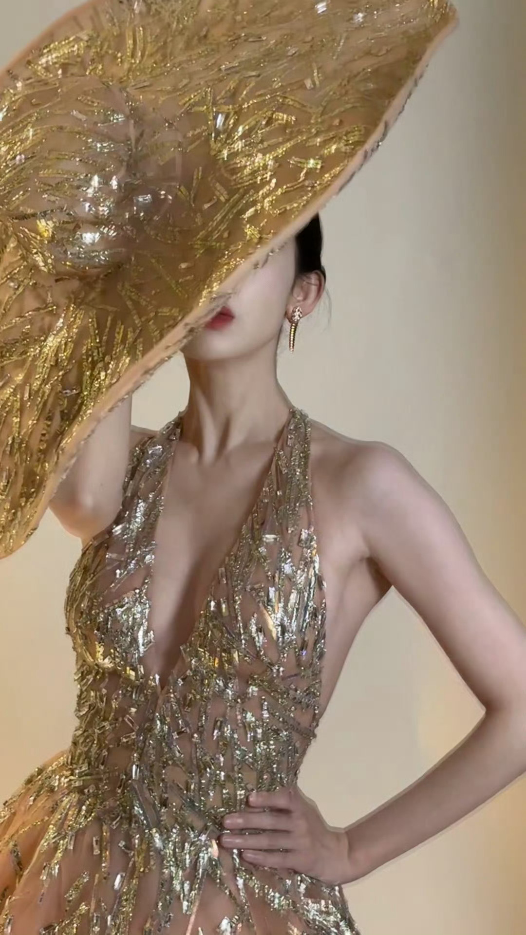 古力娜扎 好牛逼的live图娜扎最近造型开挂啦！一套比一套美艳[跪了]又美又性感