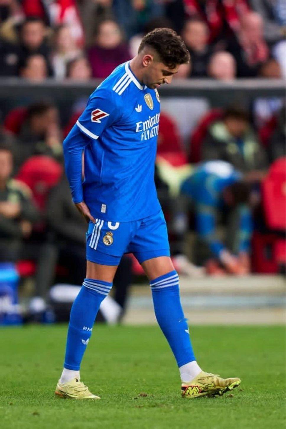 巴尔韦德已经带伤上阵 3 周，明天他将继续带伤上阵。他知道这对他的队友和阿隆索来