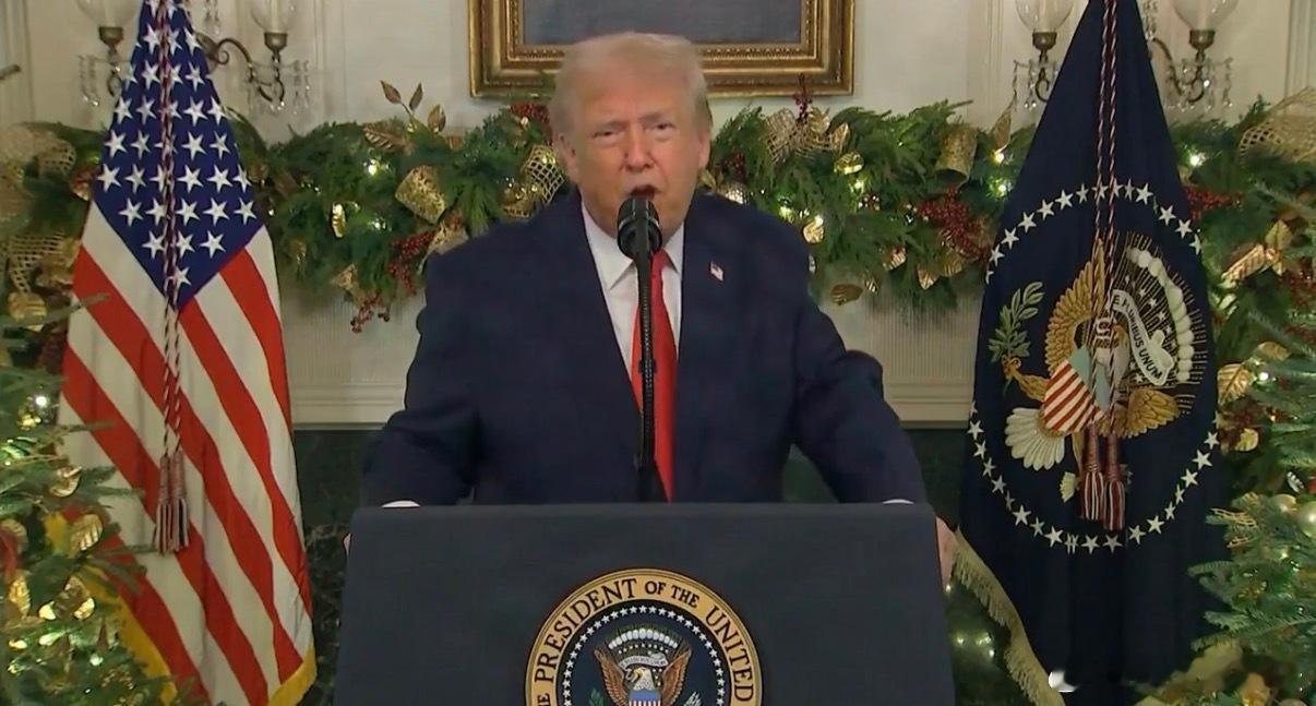 ‼️特朗普：“我正在做两党任何政治家都从未做过的事——挺身对抗特殊利益集团，大幅