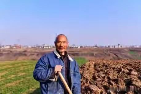 郑文明：提高现在60岁以上的农民养老金问题已刻不容缓
提高现在60岁以上
曾经为