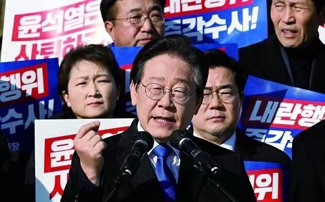 1. 李在明回应台湾问题：是人家的家务事：李在明回应台湾问题是两岸内部事，韩国别