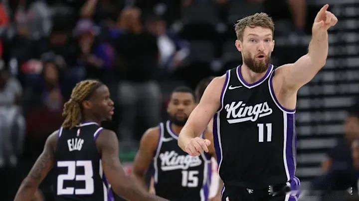 “彻底重建。”这是萨克拉门托国王队发出的明确信号。

国王队将考虑交易所有球员，