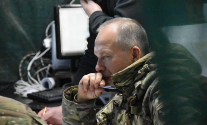 乌克兰全线崩溃！俄军声东击西，基辅被彻底打懵了！一场史诗级的大溃败正在上演，整个