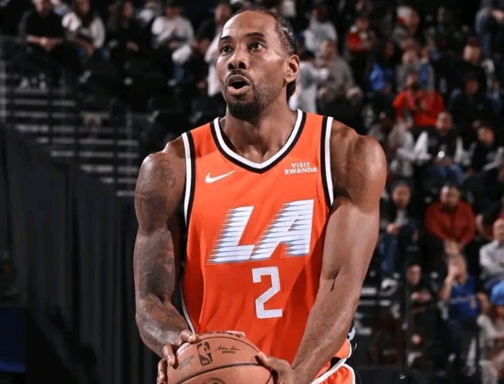 战神卡归来，伦纳德32分钟砍下生涯新高51分，NBA本赛季第9位砍下50分的球员