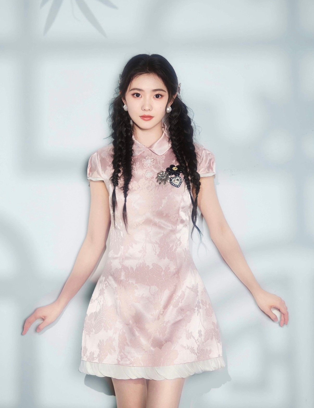 甜妹 精灵…🧚🏻梁洁刘浩存文淇撞衫刘浩存 ​​​
