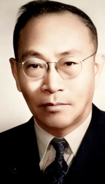 1941年，西方把青霉素列为军事机密，中国老百姓和军人伤口发炎红肿后，往往因为没