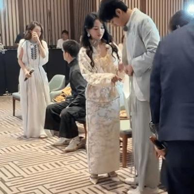 金莎这圆润的腰，全是信号😁 