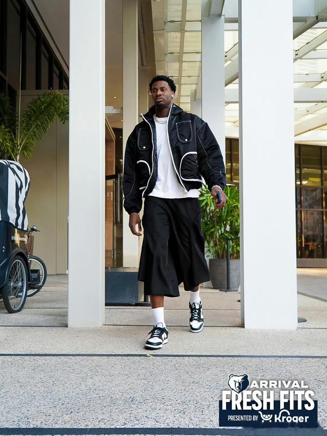 灰熊出战森林狼，朋友们好看的来了！今天灰熊主场出击，我说句大实话，两队都没什么防