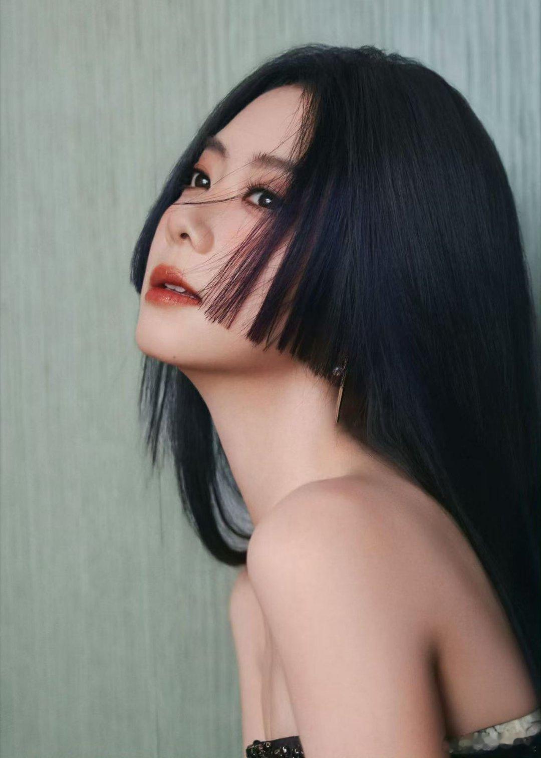 谭松韵蓝长直公主切谭松韵蓝长直公主切造型谭松韵蓝长直公主切造型，好看， ​​​