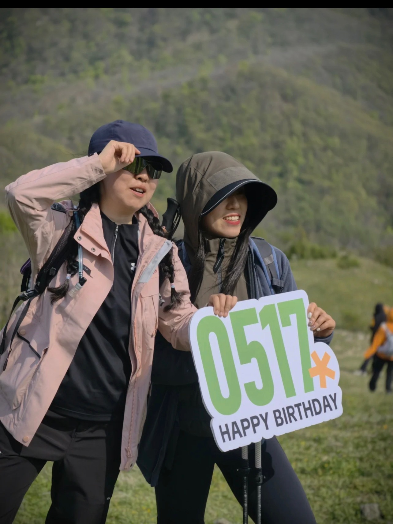 伯希和为成毅生日举办的线下活动真的好有意义！给品牌赋能的代言人就是会被品牌狠狠的