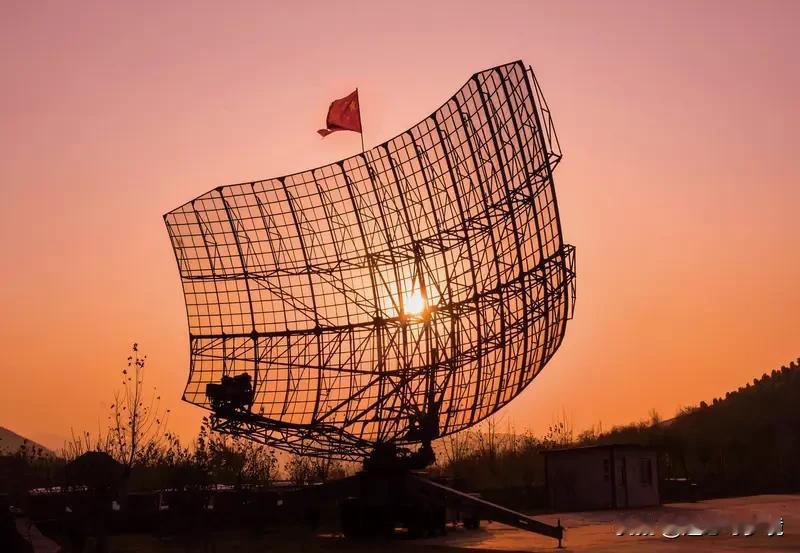 “雷达照射”意味着什么 雷达照射在民用和军事领域意义大不同。
民用领域，雷达照射