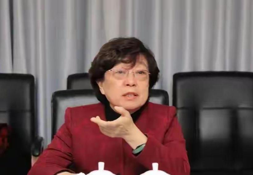 女副部张世平被开除党籍：大肆敛财。根据通报显示，71岁的“女老虎”张世平是典型性