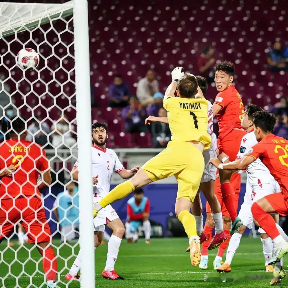 卡塔尔亚洲杯1月13日赛况、小组即时积分排名:
A组(第一轮) 
卡塔尔🇶🇦