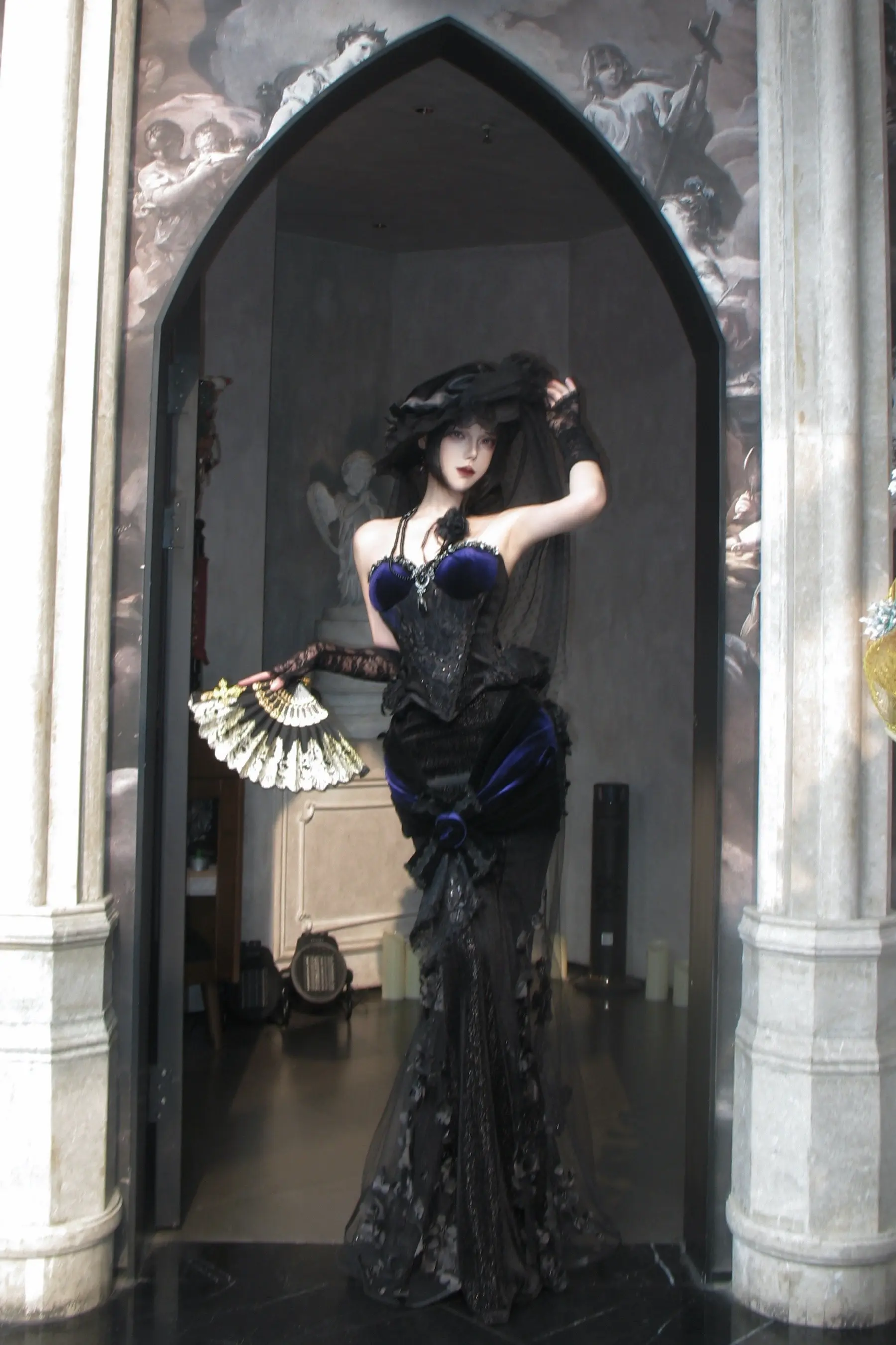 有独特装修风格的商家都不许挂那些该死的红装饰！