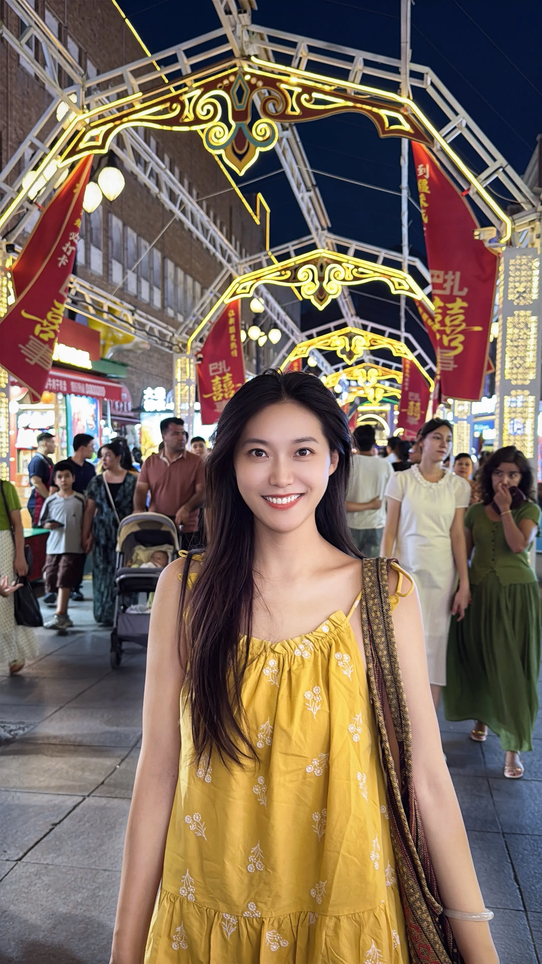 阿凡提怎么天天都这么开心 （国际大巴扎阿凡提主题超多，去完这里超级想回...