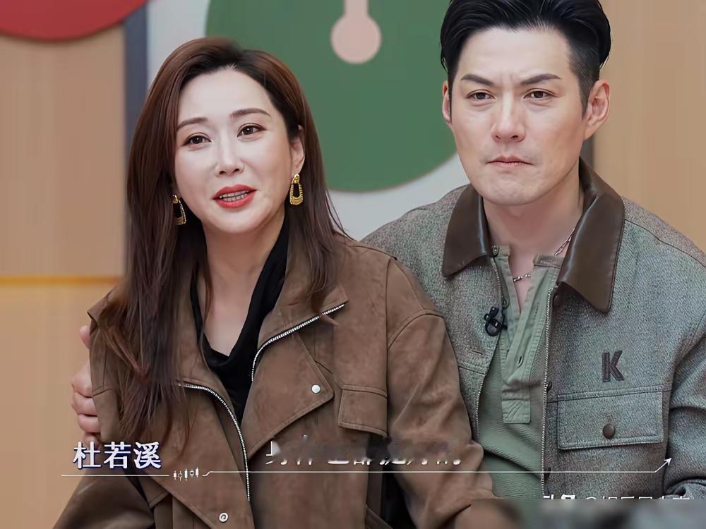 养四个老人，上海一套房，你还敢要二胎吗？
 
严屹宽这笔账，算得多少中年夫妻心里