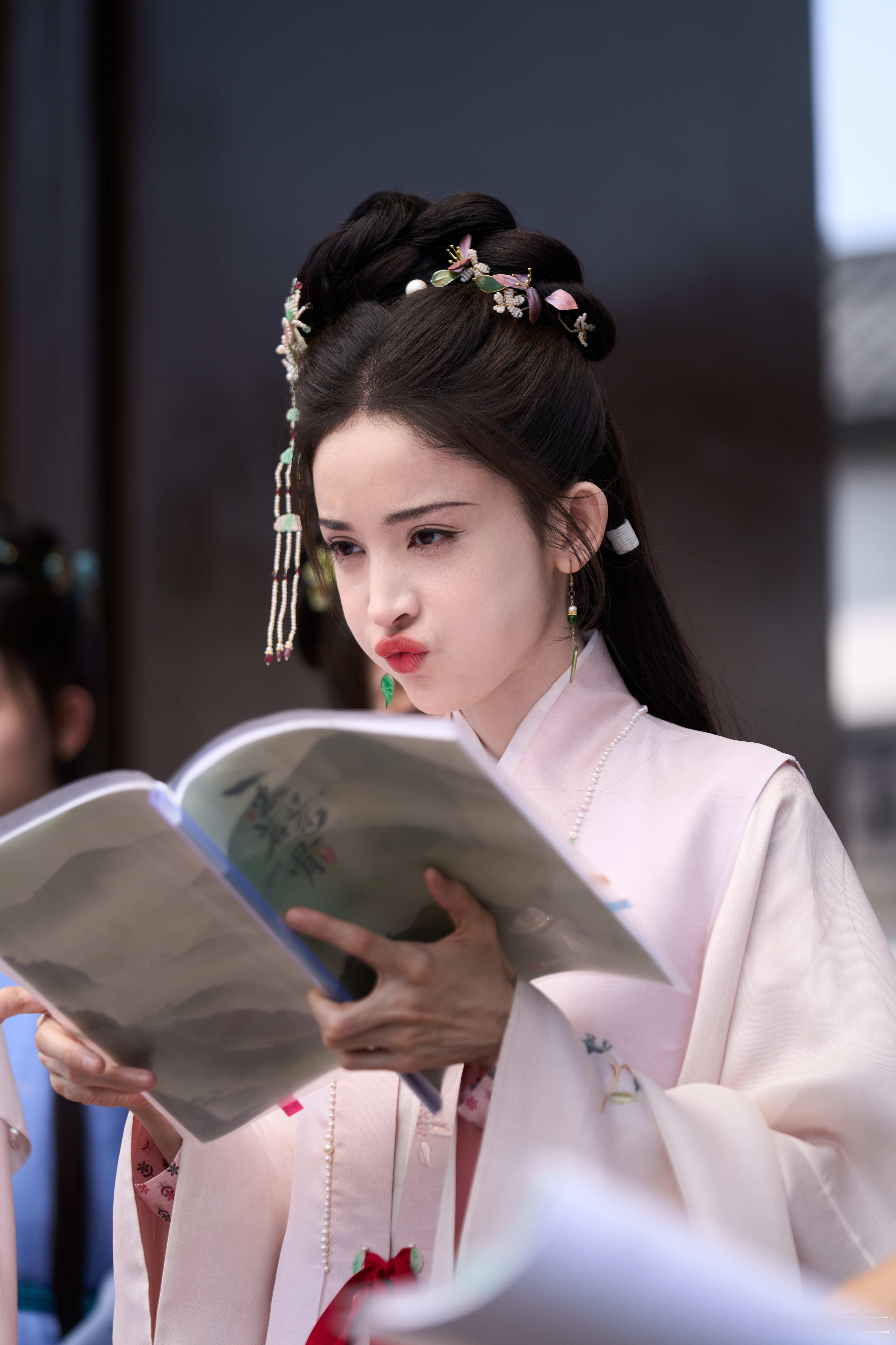 娜扎拉侯明昊这下把我going住了  荣善宝这个角色非娜扎莫属！颜值气质双在线，