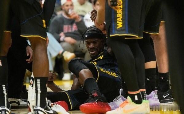 赛季报销，前交叉韧带撕裂，这简直是对勇士毁灭性的打击。
对巴特勒也是，对球队也是