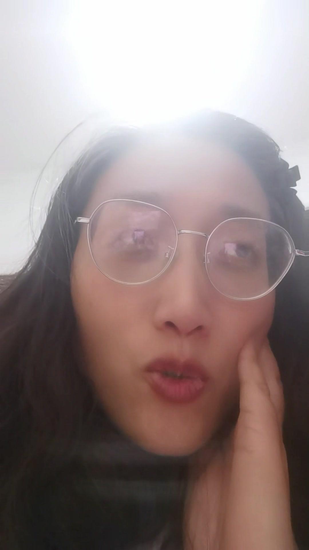 与辉同行会定制汉服吗？最近被与辉同行兰知春序的汉服造型圈粉了！董董、汉森、安安、