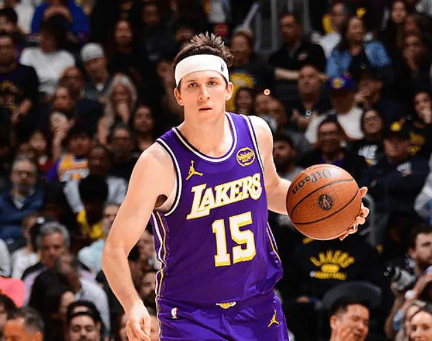 自从萧华说了，如今，裁判矫枉过正，里夫斯原形毕露啊！没了罚球。
怕是只有湖人管理