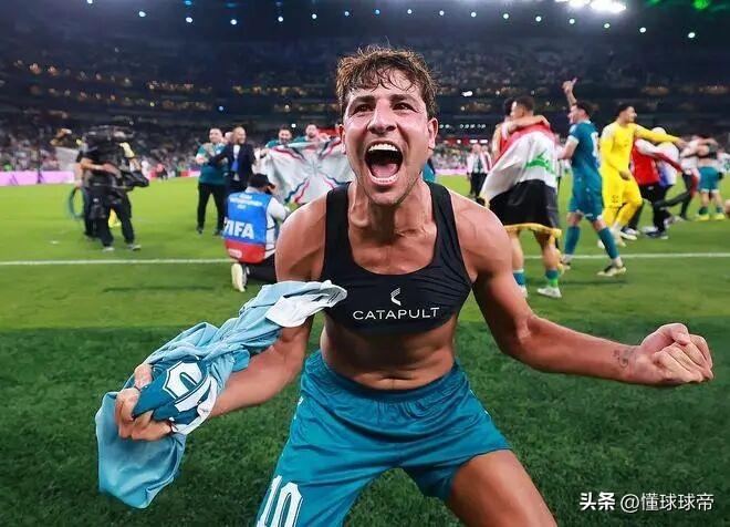 下一届世界杯该轮到我们国足了吧，水深火热的伊拉克时隔40年重返世界杯！

在刚刚