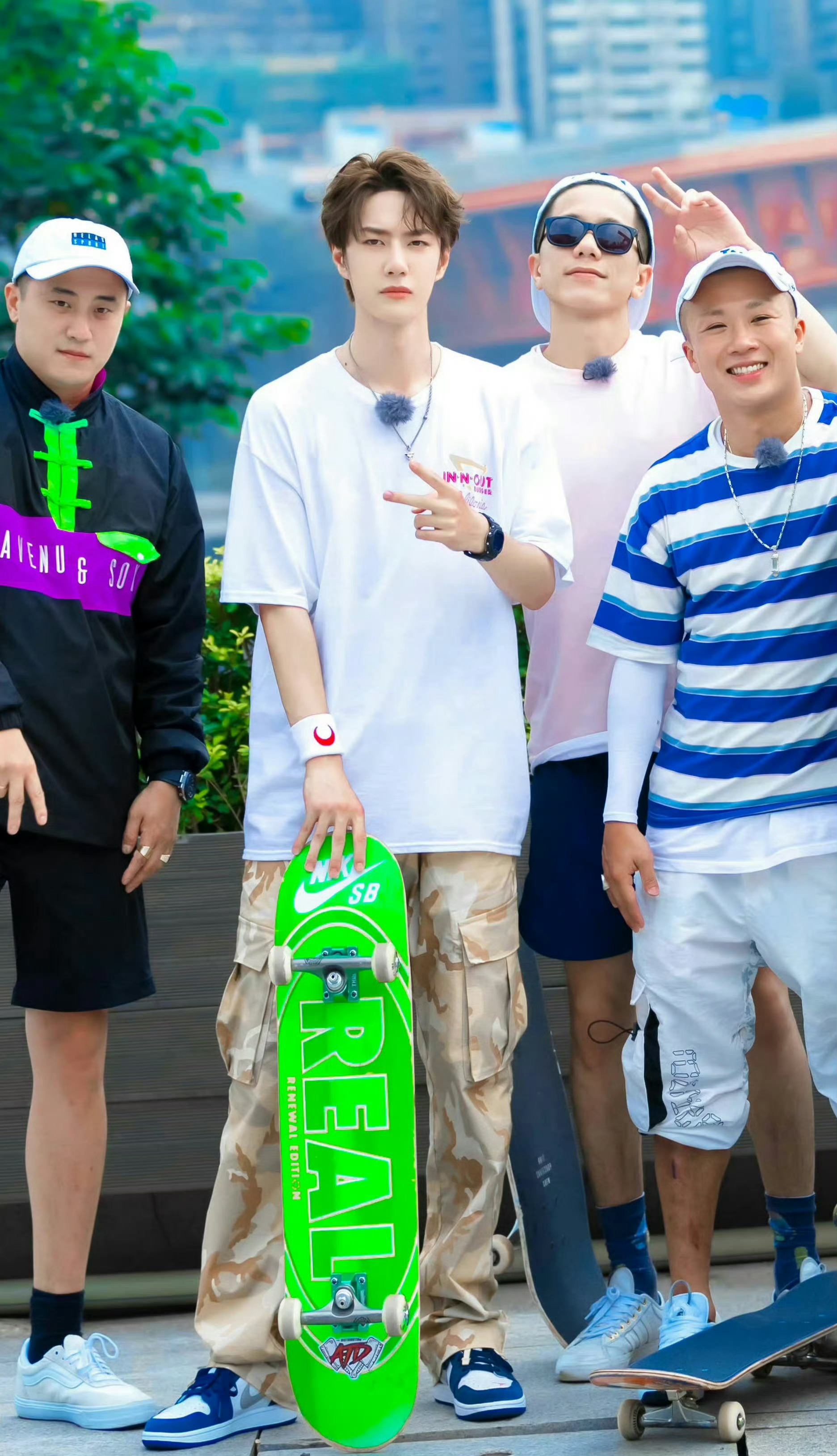 板仔也超帅的！！