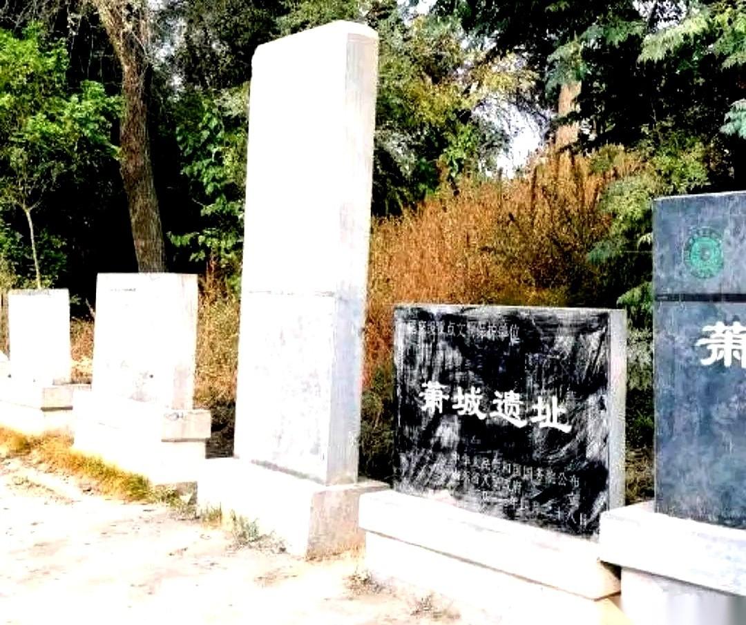 聊城冠县，藏着一座相当于两个故宫大的古城。
传说，辽国萧太后带着二十万大军，愣是