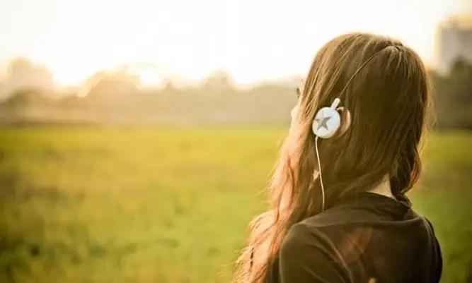 心中有爱,才能充满爱,你认同吗?心中有爱，才能充满爱：认同，但需要这三重光
  