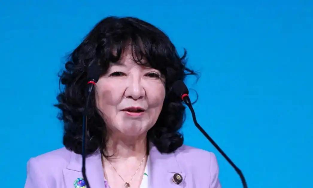 日本拼命想让日元升值，美国高盛却给日元重拳一击，拔了气门。

2026年7月10