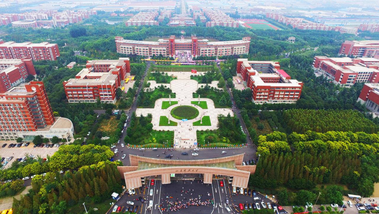 从今年的招生情况来看，山东科技大学的日子也是好起来了。今年投档超过600分的一下
