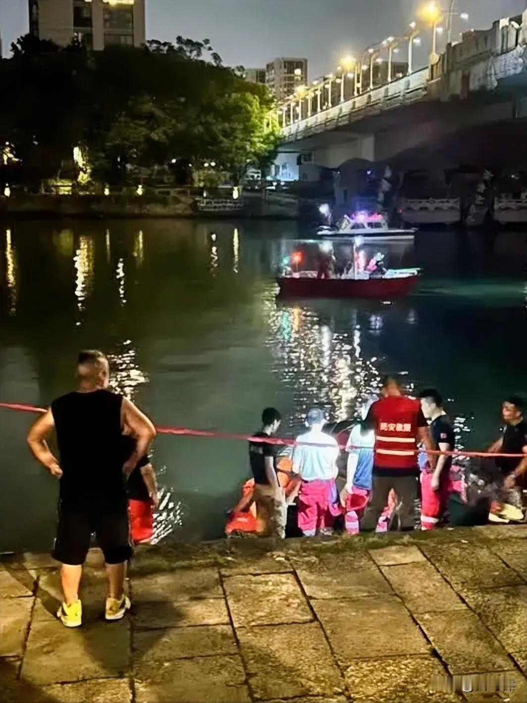 悲哀！杭州一对夫妻因为吵架，丈夫情绪激动跳河溺亡

事发时间8月2日晚7点50分