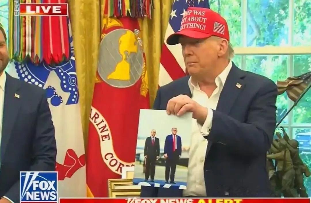 纽约时报发文称：中美自我认知鸿沟日益扩大。
北京坚信其治理模式更优越，其崛起不可