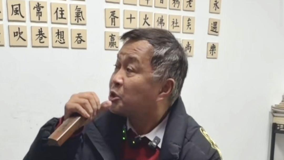 最近，沈巍先生的热度似乎有所下降，身边追随的主播也少了很多，不像之前前呼后拥那般