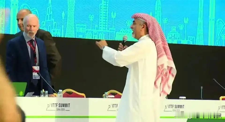 国际乒联难道真是传说中的草台班子？换个届选个举都能在众目睽睽下吵吵闹闹不可开交？