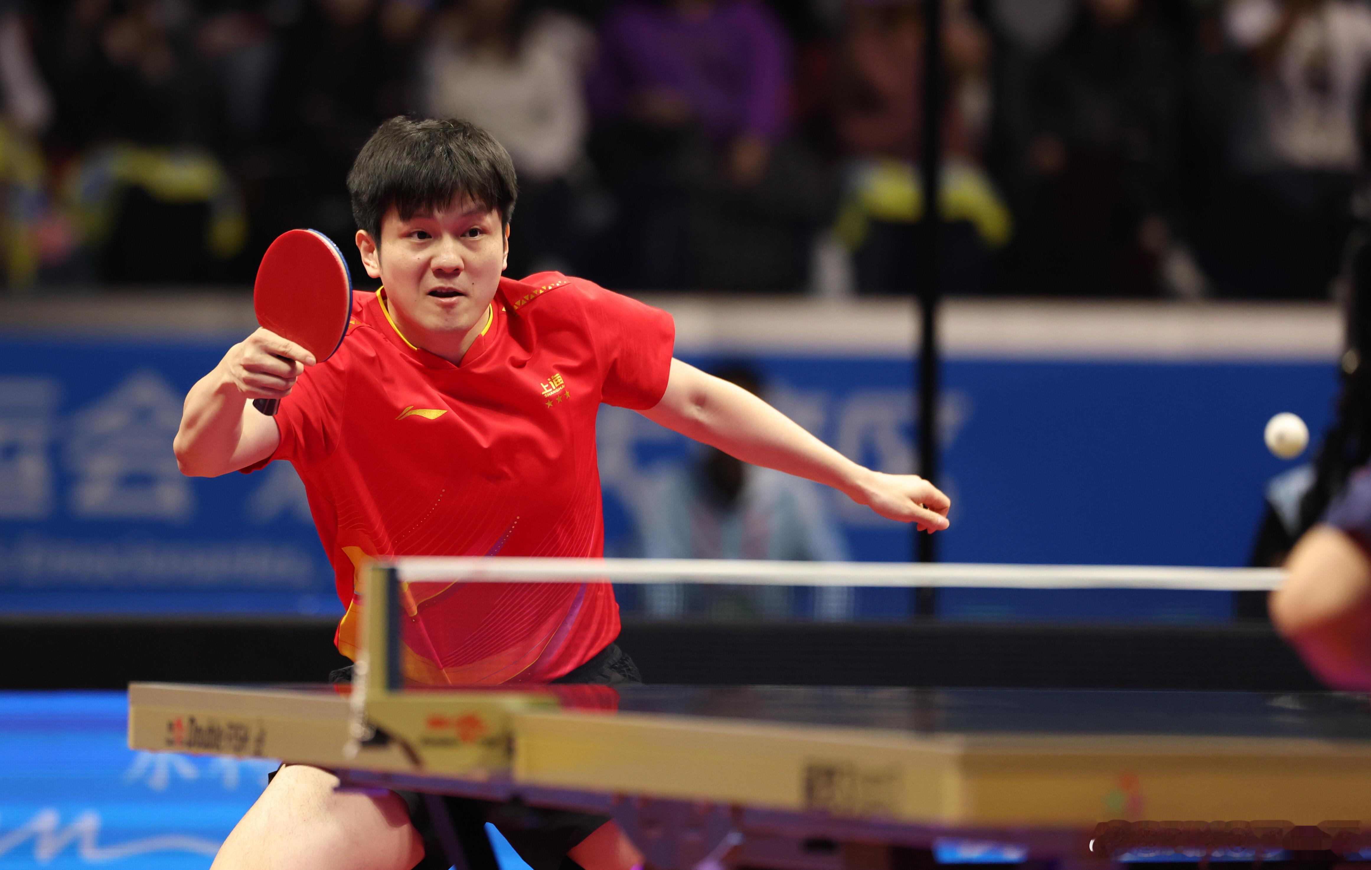 当命运的暴风雨来临，我们选择成为风暴本身。 