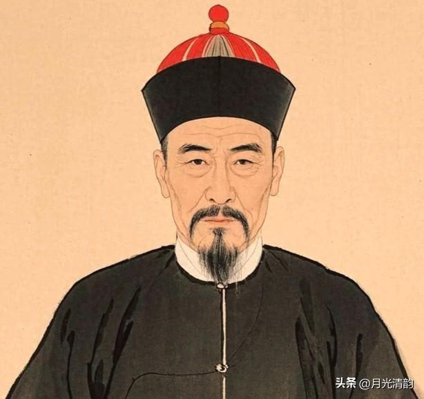 1894年，光绪皇帝亲点了一位状元，然而，17年后，这位状元却亲笔写下《溥仪退位