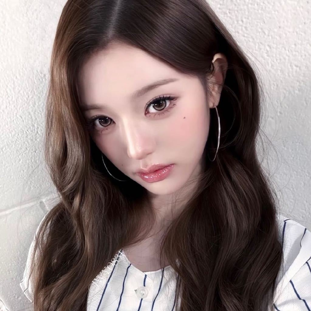 这是Anna还是张元英 果然美女都有相似的地方 