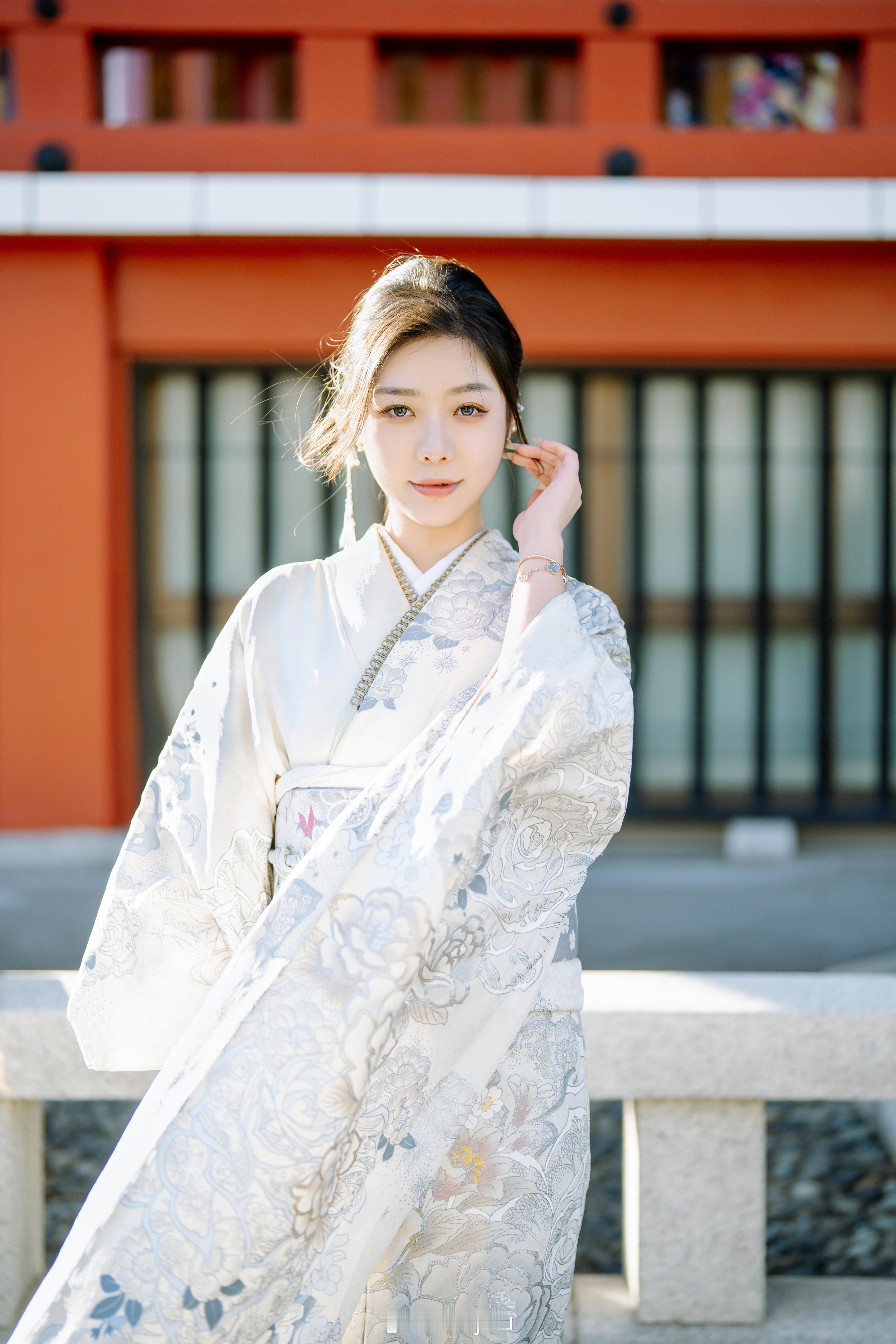 浅草寺 日本旅行  光影下的美好瞬间 